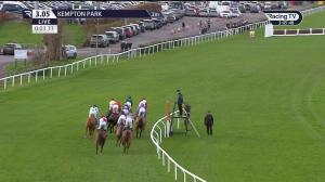 Video preview image for KEMPTON PARK 15:05 - ladbrokeslive.co.uk To Win Free Music Tickets Maiden Hurdle (2)