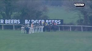 Video preview image for Wincanton 15:45 - Supporting Southmead Hospital Intensive Care Unit Open National Hunt Flat (5)