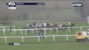 Video preview image for TAUNTON 15:20 - Join The Taunton Racecourse Business Club Handicap Chase (5)