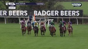 Video preview image for Wincanton 14:05 - Virgin Bet Every Saturday Money Back Handicap Hurdle (5)