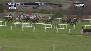 Video preview image for TAUNTON 12:55 - Farmers Friend Novices' Hurdle (4)