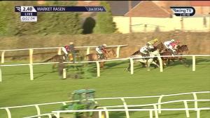 Video preview image for Market Rasen 14:40 - Download The rhino.bet App Handicap Chase (4)