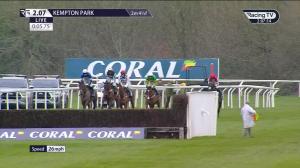 Video preview image for KEMPTON PARK 14:07 - Coral Silviniaco Conti Chase (Grade 2) (1)