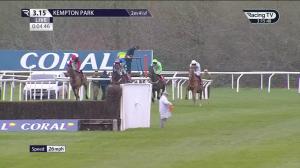 Video preview image for KEMPTON PARK 15:15 - Coral Racing Club Join For Free Handicap Chase (3)