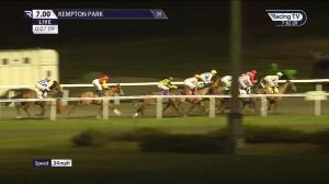 Video preview image for KEMPTON PARK 19:00 - bet@racingtv.com Handicap (6)