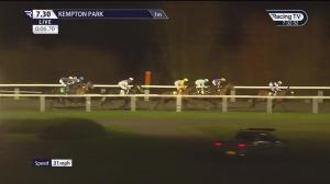 Video preview image for KEMPTON PARK 19:30 - Unibet More Boosts In More Races Handicap (6)
