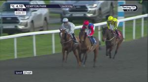 Video preview image for KEMPTON PARK 16:10 - Unibet Supports Safe Gambling Handicap (6)