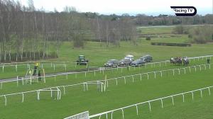 Video preview image for Leicester 15:55 - Leicester Racecourse Ideal Self-Hire Wedding Venue Handicap Hurdle (4)