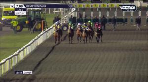Video preview image for KEMPTON PARK 19:00 - Unibet More Extra Place Races Fillies' Handicap (5)