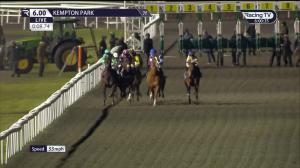 Video preview image for KEMPTON PARK 18:00 - Unibet Support Safe Gambling Novice Stakes (5)