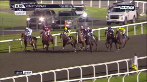 Video preview image for KEMPTON PARK 20:00 - Unibet More Boosts In More Races Handicap (5)