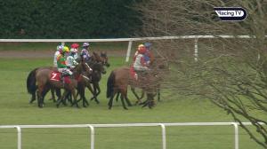 Video preview image for Sandown Park 13:25 - Virgin Bet Daily Price Boosts Novices' Handicap Hurdle (3)