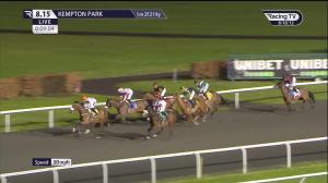 Video preview image for KEMPTON PARK 20:15 - Unibet More Extra Place Races Fillies' Handicap (Qualifier) (5)