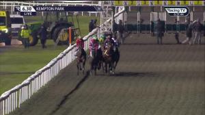 Video preview image for KEMPTON PARK 18:30 - Unibet More Boosts In More Races Handicap (4)