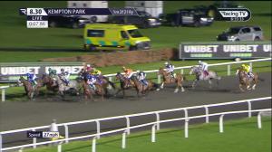 Video preview image for KEMPTON PARK 20:30 - bet@racingtv.com Handicap (6)
