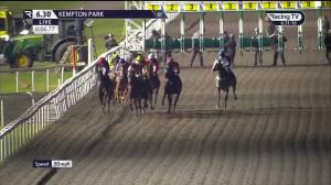 Video preview image for KEMPTON PARK 18:30 - Unibet/Breeders Backing Racing EBF Maiden Stakes (5)