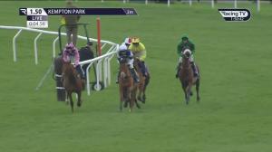 Video preview image for KEMPTON PARK 13:50 - Coral Adonis Juvenile Hurdle (Grade 2) (1)