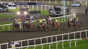 Video preview image for KEMPTON PARK 20:30 - Unibet More Extra Place Races Handicap (6)
