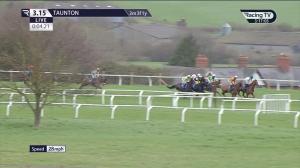 Video preview image for TAUNTON 15:15 - Blackdown Motor Company Novices' Hurdle (4)