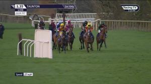 Video preview image for TAUNTON 17:35 - Free Racing On Monday 11th March Open National Hunt Flat (5)