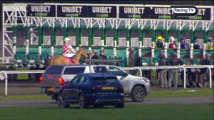 Video preview image for KEMPTON PARK 18:00 - Unibet Proudly Supporting Women In Racing Handicap (Qualifier) (5) (Div 2)