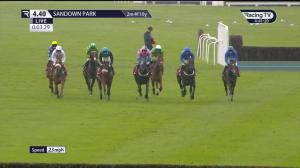Video preview image for Sandown Park 16:40 - betting.betfair.com Handicap Chase (3)