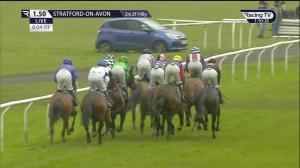 Video preview image for Stratford-on-Avon 13:50 - Find The Best Odds Oncourse Juvenile Hurdle (3)