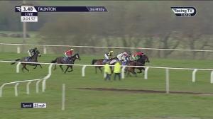 Video preview image for TAUNTON 15:40 - William Hill Epic Boost Handicap Chase (3)