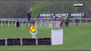 Video preview image for KEMPTON PARK 16:30 - Unibet More Extra Place Races Novices' Hurdle (4)