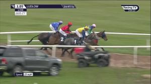 Video preview image for Ludlow 15:05 - Omnia Art and Efg Harris Allday Novices' Handicap Chase (4)