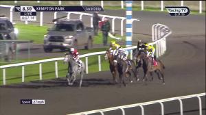 Video preview image for KEMPTON PARK 20:30 - Bet @racingtv.com Handicap (6)
