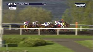 Video preview image for KEMPTON PARK 18:30 - Unibet Zero% Mission Fillies' Handicap (5)