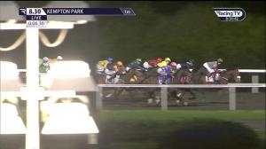 Video preview image for KEMPTON PARK 20:30 - Bet @racingtv.com Handicap (6)