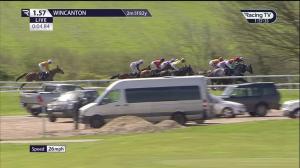 Video preview image for Wincanton 13:57 - Stay & Spa At The Eastbury Handicap Hurdle (3)