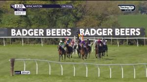 Video preview image for Wincanton 14:32 - Royal Bath and West Show Maiden Hurdle (4) (Div 1)