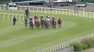 Video preview image for Kempton Park 16:20 - Sri Lanka, The Wonder Of Asia Novices' Handicap Hurdle (5) (Div 1)