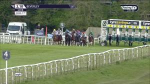 Video preview image for Beverley 14:10 - Ire Incentive, It Pays To Buy Irish Fillies' Restricted Novice Stakes (5)
