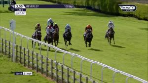 Video preview image for Beverley 15:55 - Alan McGuinness and Robin Lunness Memorial Handicap (3)