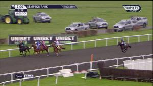 Video preview image for KEMPTON PARK 19:00 - Racing TV Restricted Maiden Fillies' Stakes (5)