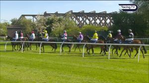 Video preview image for Stratford-on-Avon 16:40 - Foxtrot Racing Syndicates Maiden Hurdle (4)