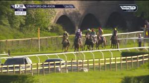 Video preview image for Stratford-on-Avon 19:20 - Happy 16th Birthday Poppy Timbrell Mares' Handicap Hurdle (4)