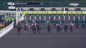 Video preview image for Kempton Park 19:30 - Unibet Support Safe Gambling Restricted Novice Stakes (5) (Div 2)