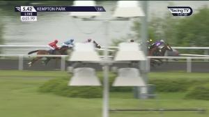 Video preview image for KEMPTON PARK 17:42 - Unibet Supports Safe Gambling "Hands and Heels" Apprentice Handicap (5)