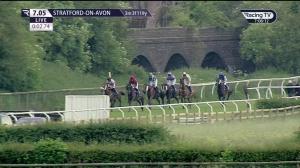 Video preview image for Stratford-on-Avon 19:05 - pointtopoint.co.uk Champion Novices' Hunters' Chase (2)