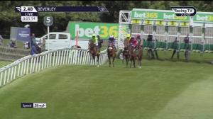 Video preview image for Beverley 14:40 - Bet365 Two Year Old Trophy Conditions Stakes (2)