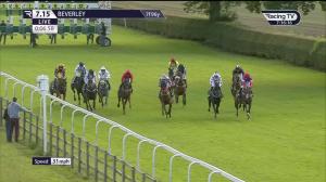 Video preview image for Beverley 19:15 - Beverley Annual Badgeholders Handicap (6)