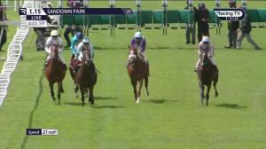 Video preview image for Sandown Park 13:15 - Coral Play 'Racing-super-series' For Free Handicap (3)