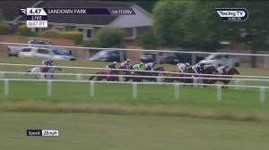 Video preview image for Sandown Park 16:47 - Coral Daily Rewards Shaker Handicap (2)