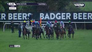Video preview image for Wincanton 15:45 - Buy Boxing Day Tickets Now 'Junior' NH Flat Race (GBB Race)