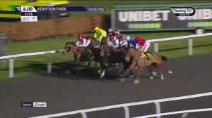 Video preview image for Kempton Park 20:00 - Try Unibet's New Improved Acca Boosts Handicap (GBB Race)
